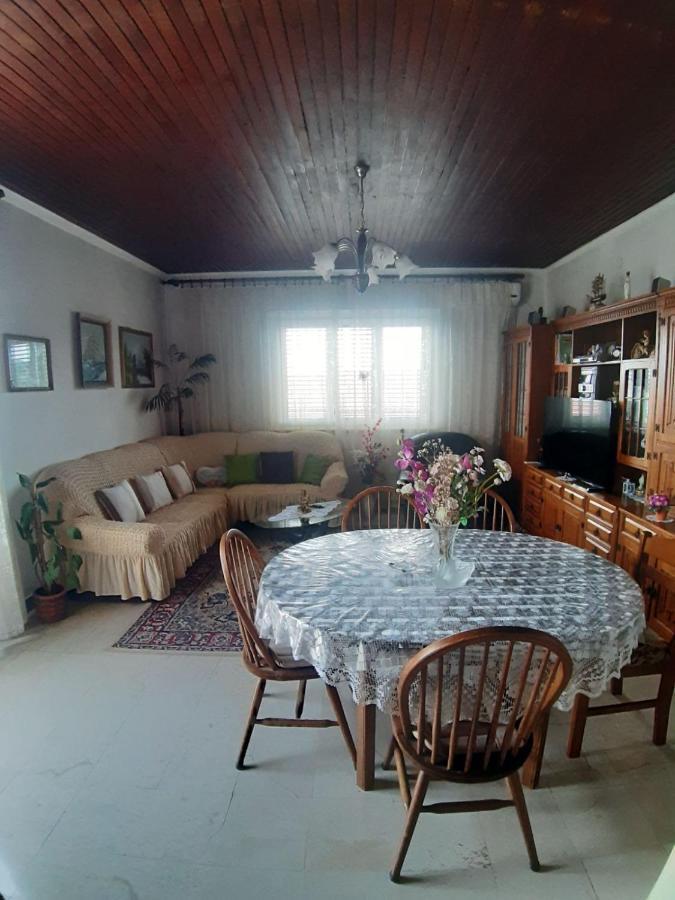 Apartmani Luce Сумартин Екстериор снимка